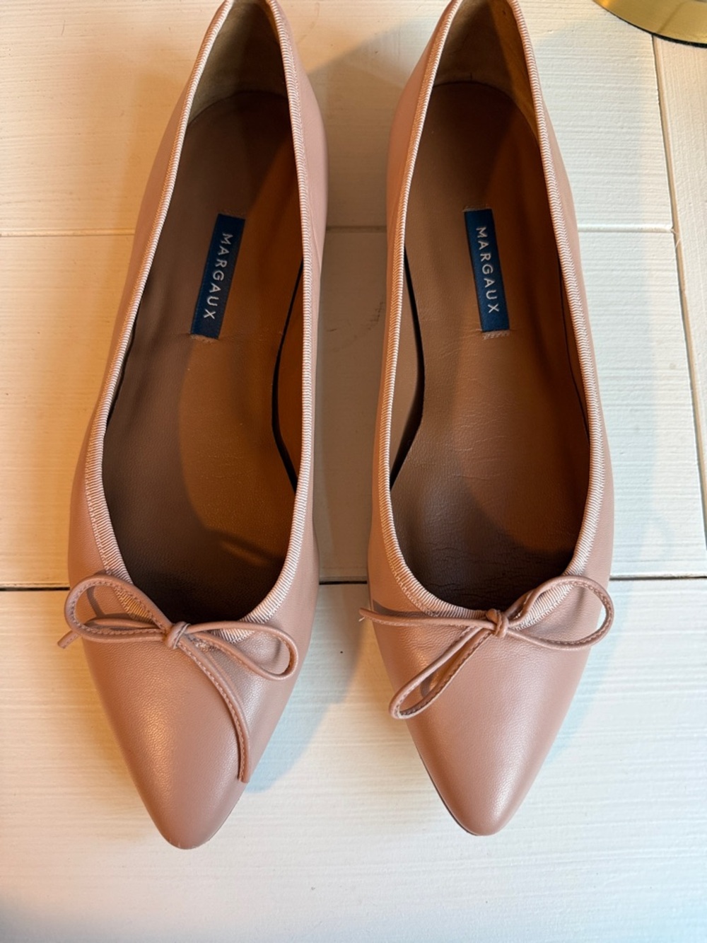 Margaux The Point flats size 11 N (narrow) EUC in nude Napa leather size 42 N
